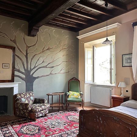 Castello Di Coazzolo Bed and Breakfast Neive Rum bild
