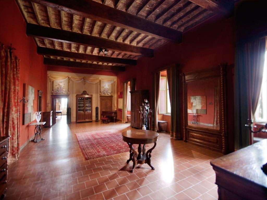 Castello Di Coazzolo Bed and Breakfast Neive Exteriör bild